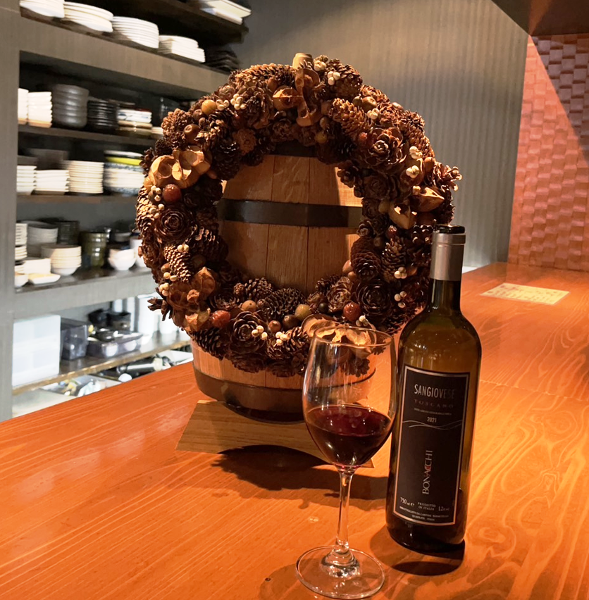 TokyoWreath 伊藤よういちクラフト リース作家 リース職人 クリスマスリース|店内 テーブル